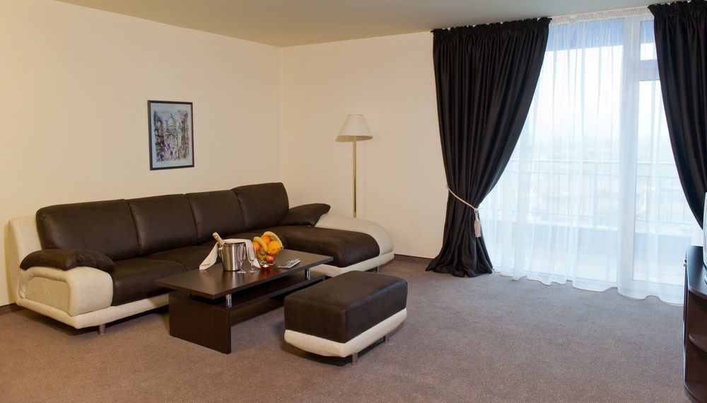 Hotel Astrea Hisarya Ngoại thất bức ảnh